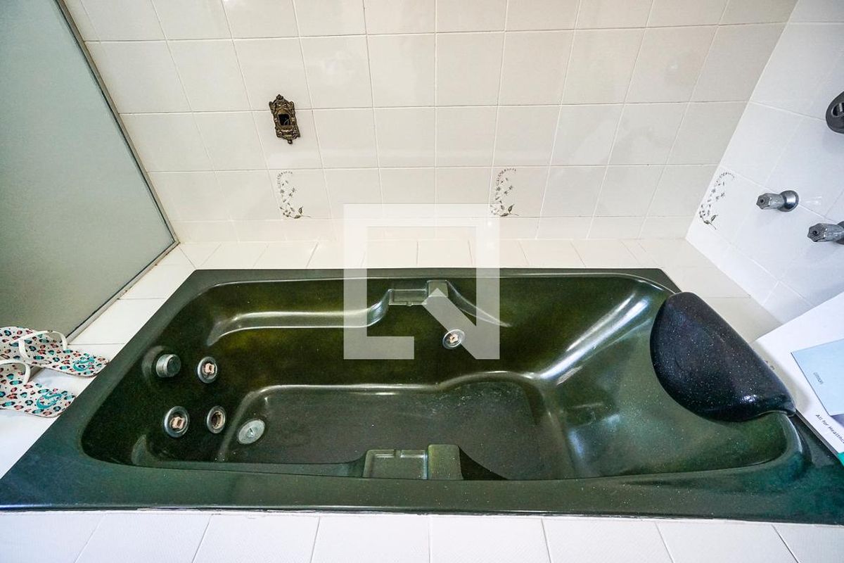 Casa, 3 quartos, 226 m² - Foto 58