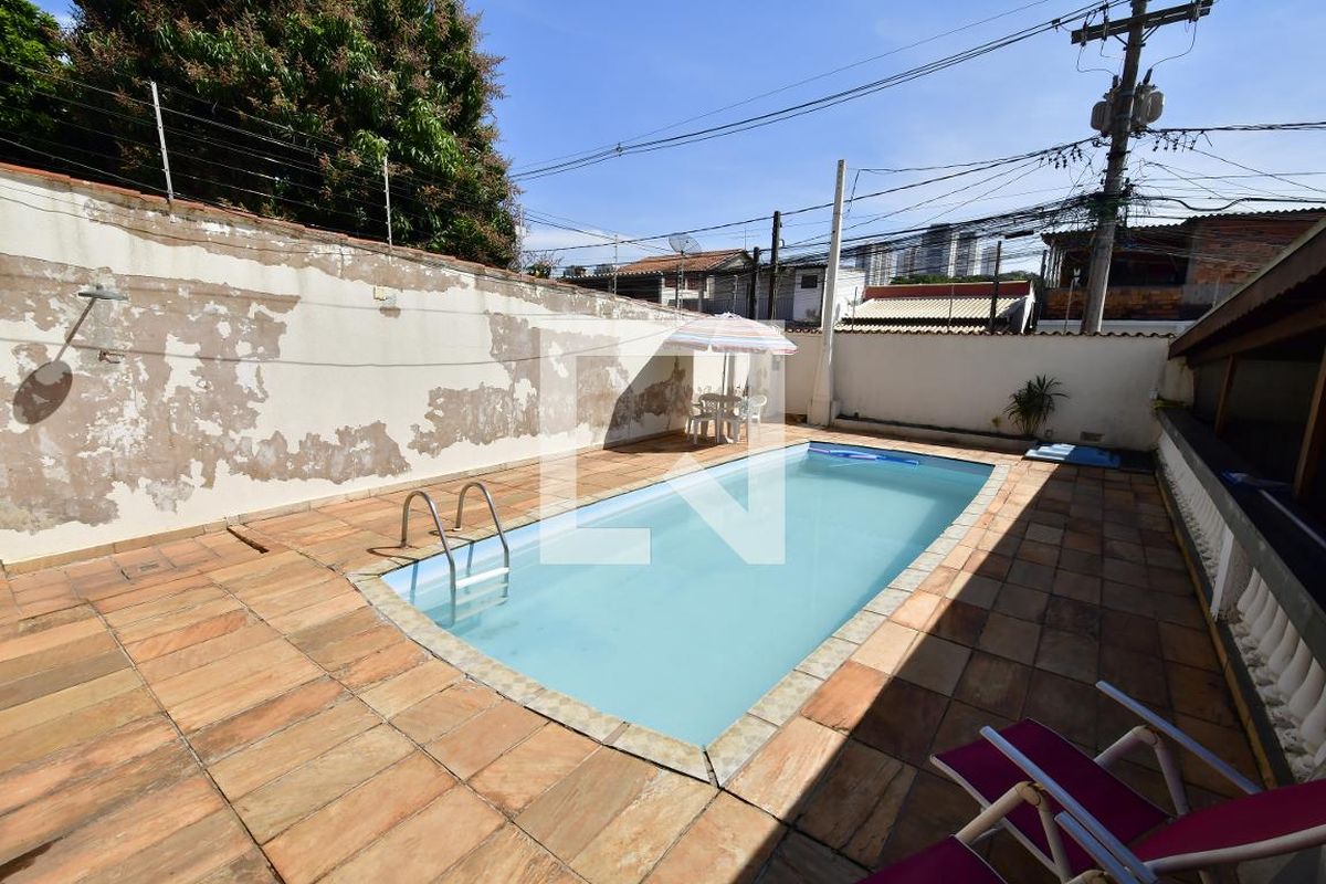 Casa à Venda - Jardim Flamboyant, 3 Quartos,  290 m2 em , Campinas - sp | SoloBR
