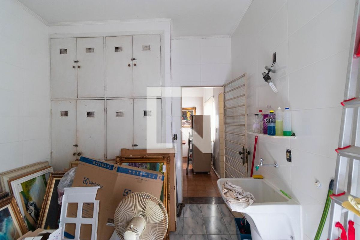 Casa à Venda - Centro, 2 Quartos,  148 m2 em , Campinas - sp | SoloBR