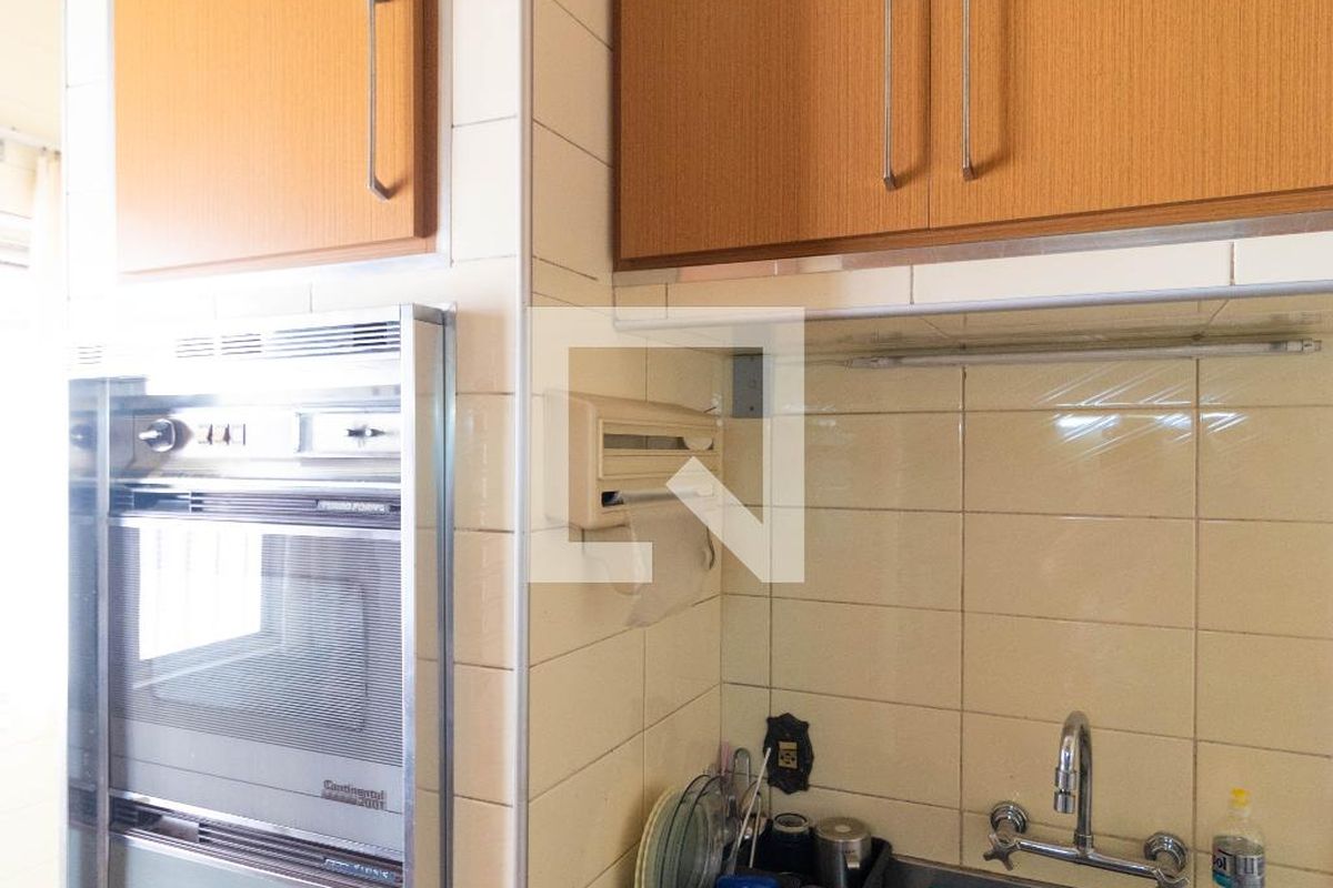 Casa à Venda - Centro, 2 Quartos,  148 m2 em , Campinas - sp | SoloBR