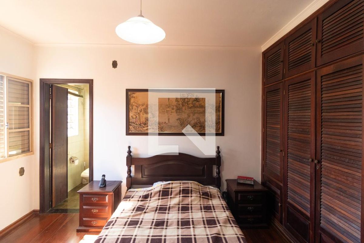 Casa à Venda - Centro, 2 Quartos,  148 m2 em , Campinas - sp | SoloBR
