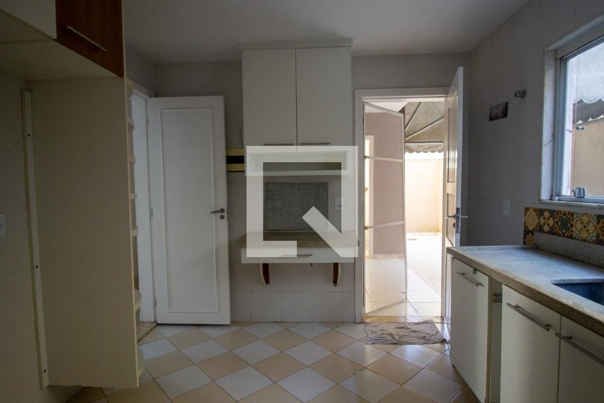 Casa, 4 quartos, 200 m² - Foto 70