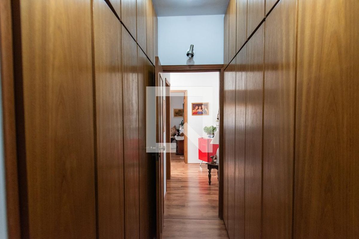 Casa, 5 quartos, 250 m² - Foto 47