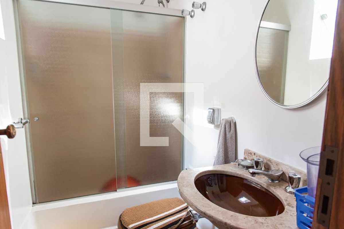 Casa, 5 quartos, 250 m² - Foto 24