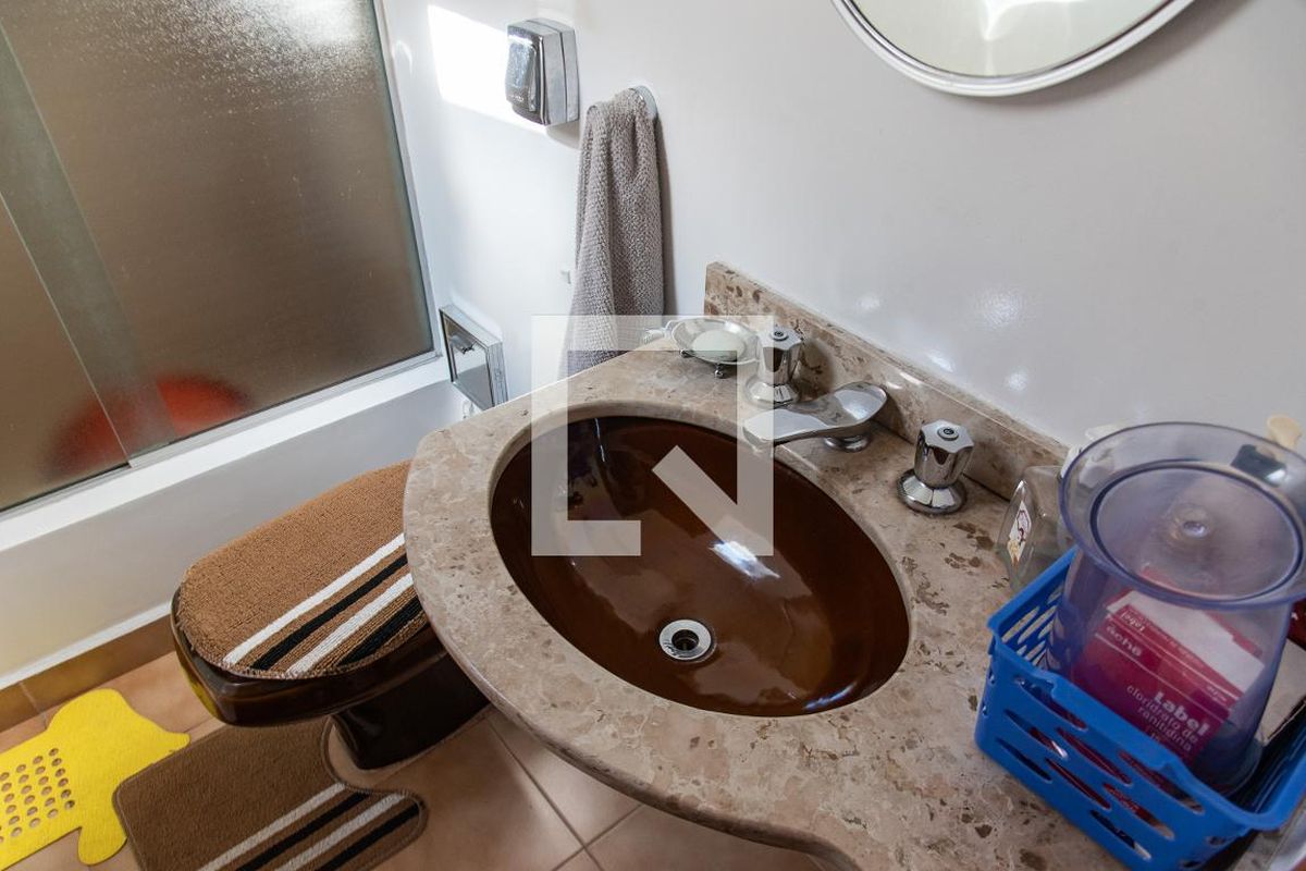 Casa, 5 quartos, 250 m² - Foto 25