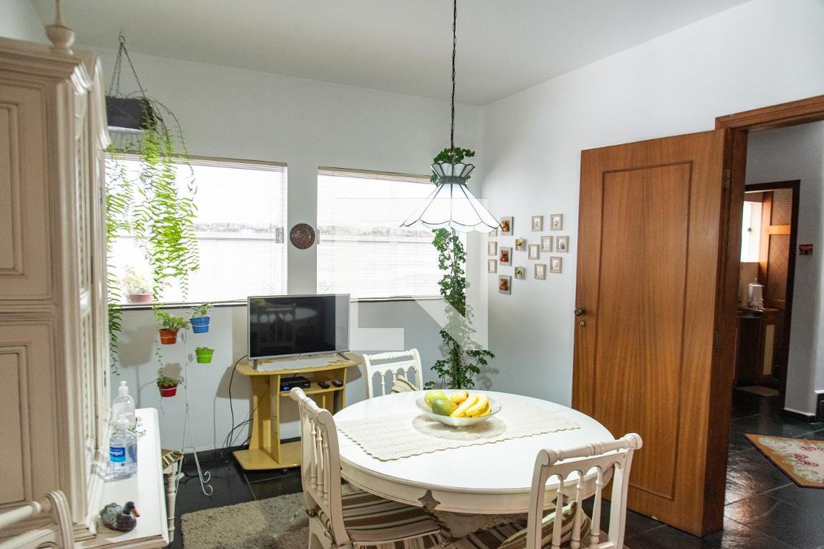 Casa, 5 quartos, 250 m² - Foto 8