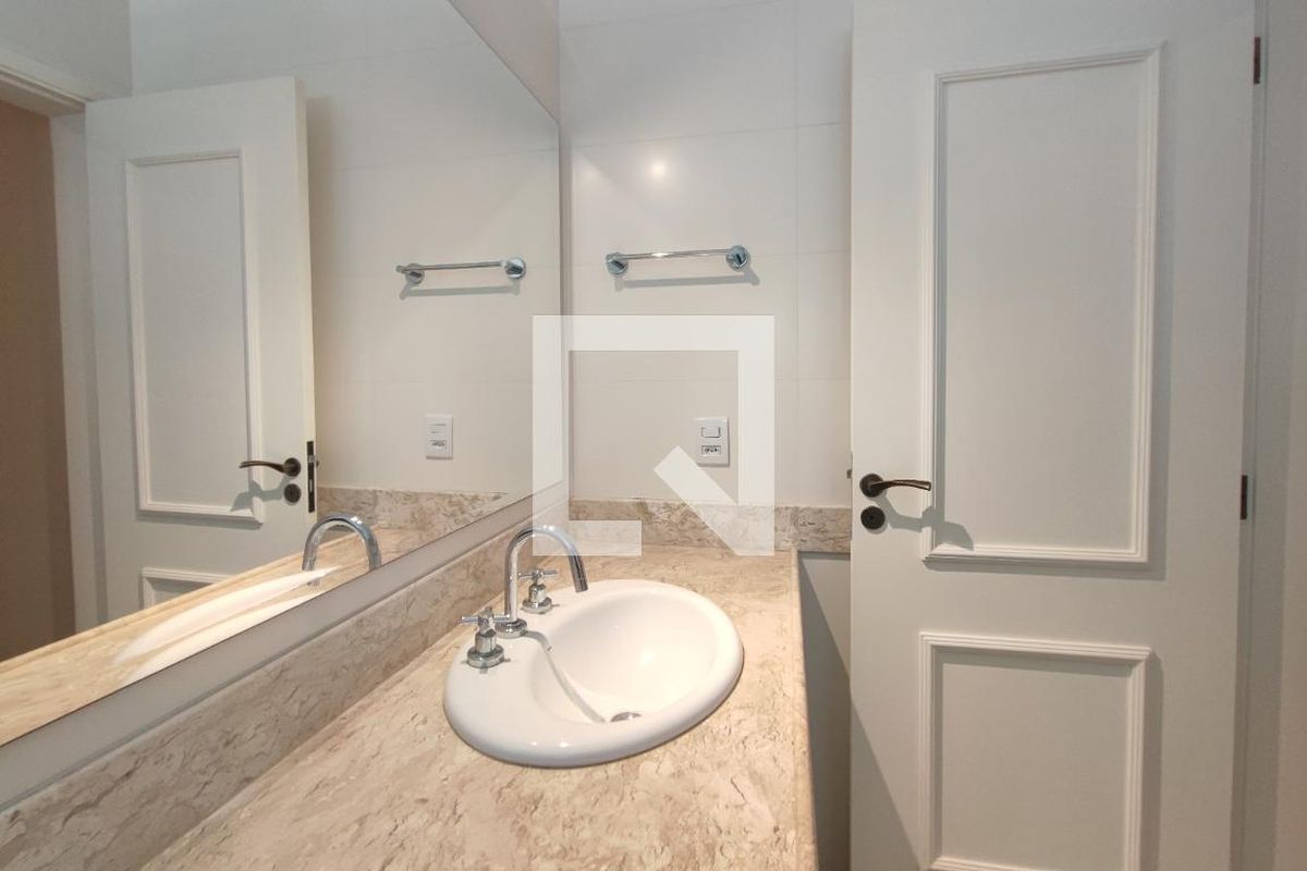 Casa à Venda - Parque Prado, 5 Quartos,  360 m2 em , Campinas - sp | SoloBR