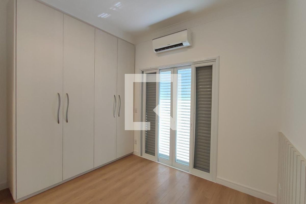Casa à Venda - Parque Prado, 5 Quartos,  360 m2 em , Campinas - sp | SoloBR