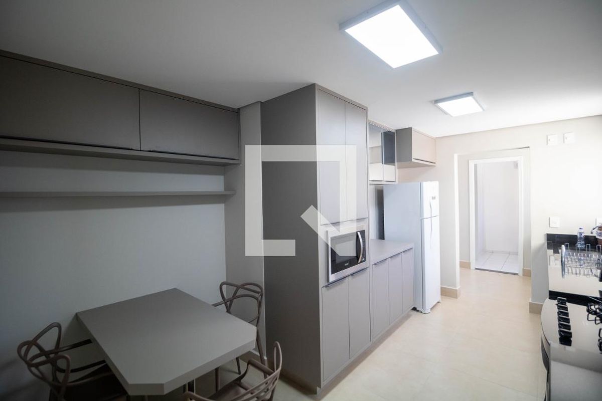 Apartamento à Venda - Vila Brandina, 4 Quartos,  139 m2 em , Campinas - sp | SoloBR