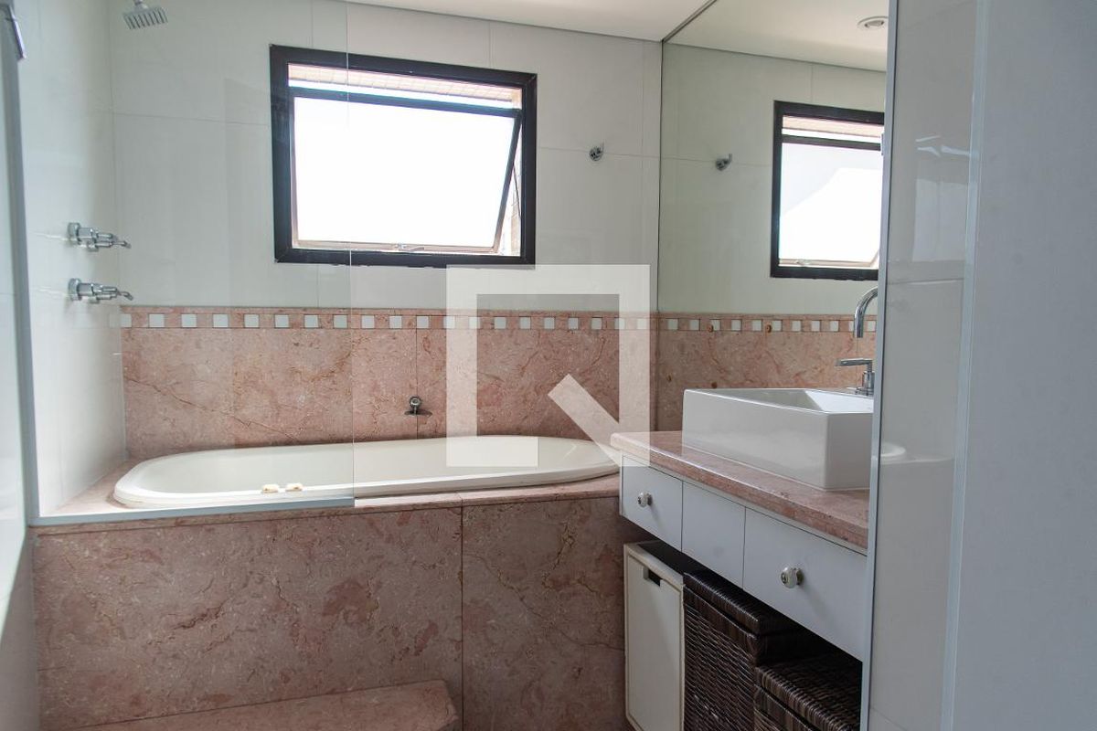 Apartamento, 3 quartos, 170 m² - Foto 102