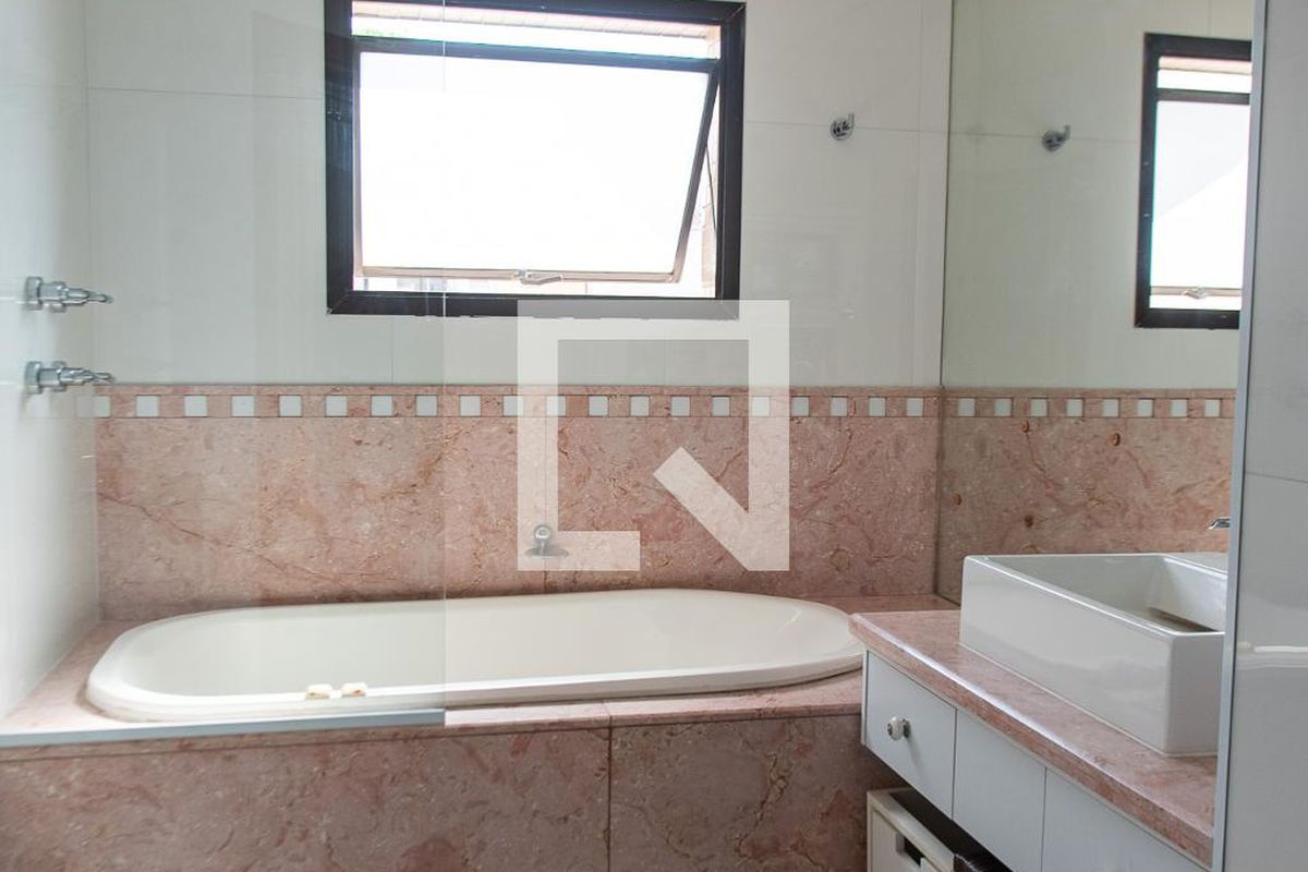 Apartamento, 3 quartos, 170 m² - Foto 99