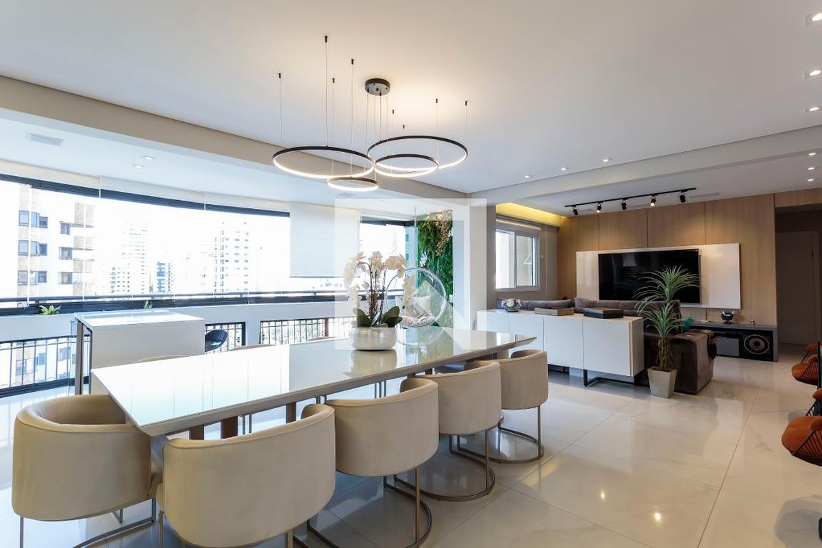 Apartamento, 3 quartos, 160 m² - Foto 1