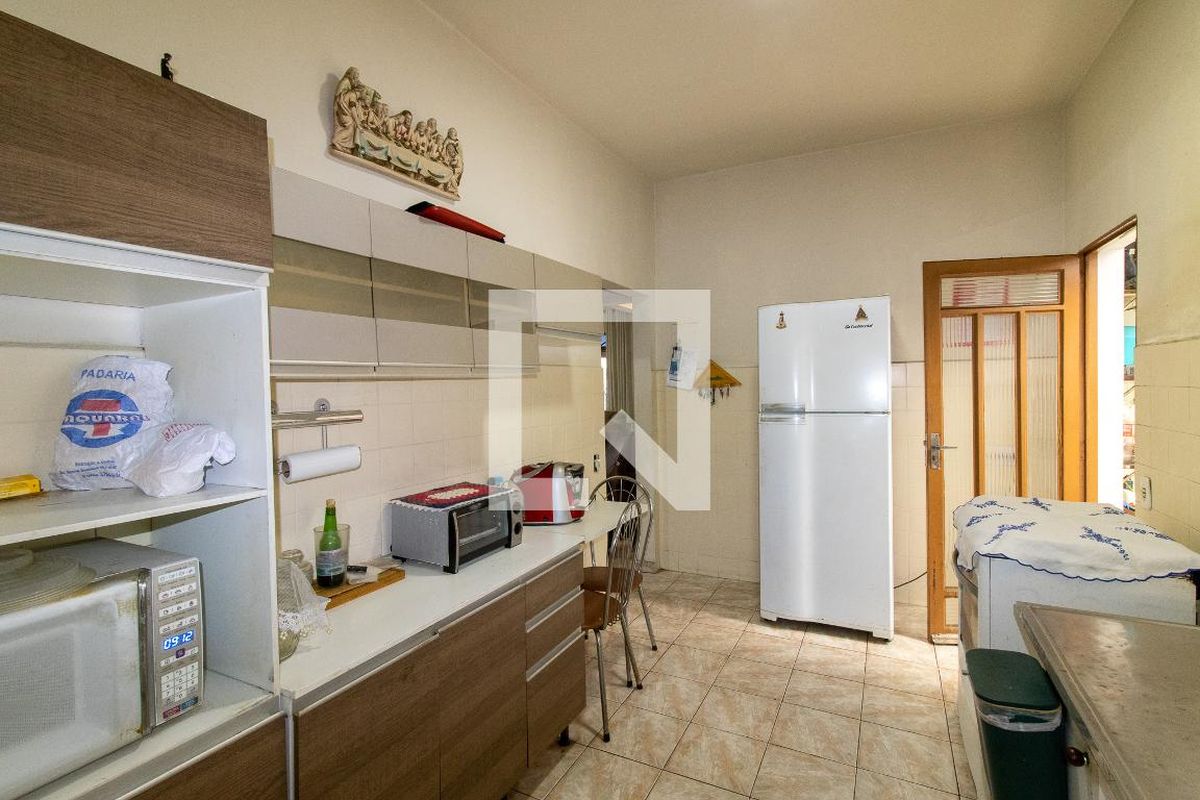 Casa à Venda - Taquaral, 4 Quartos,  315 m2 em , Campinas - sp | SoloBR