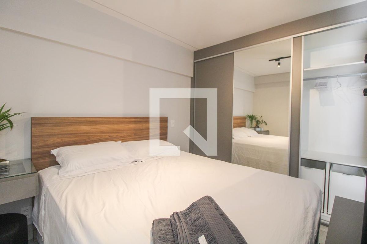 Apartamento à Venda - Bosque, 1 Quarto,  45 m2 em , Campinas - sp | SoloBR