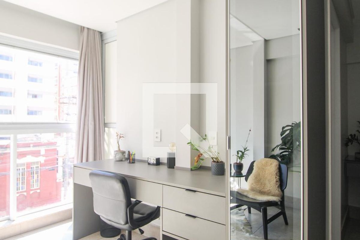 Apartamento à Venda - Bosque, 1 Quarto,  45 m2 em , Campinas - sp | SoloBR
