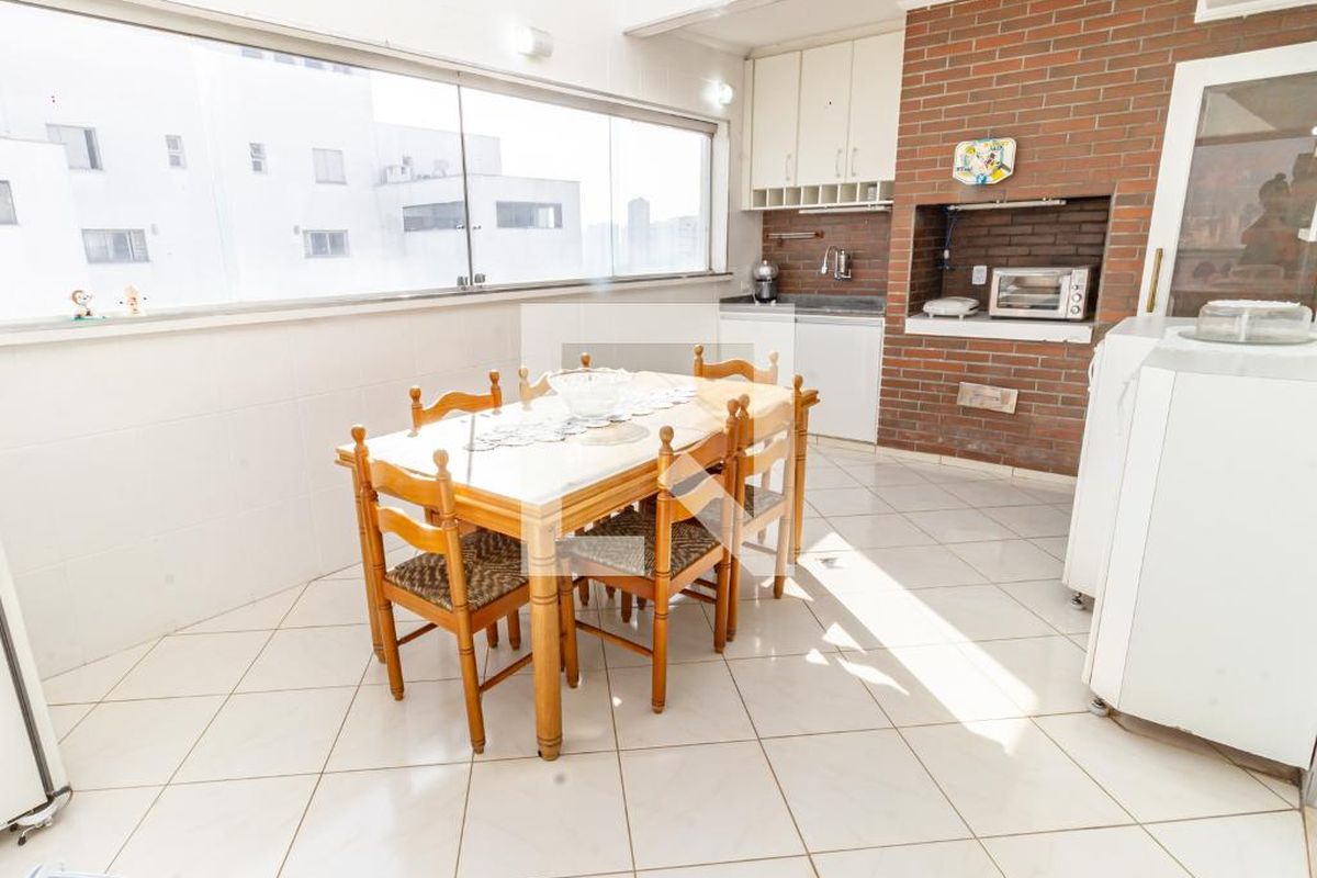 Cobertura, 3 quartos, 247 m² - Foto 13