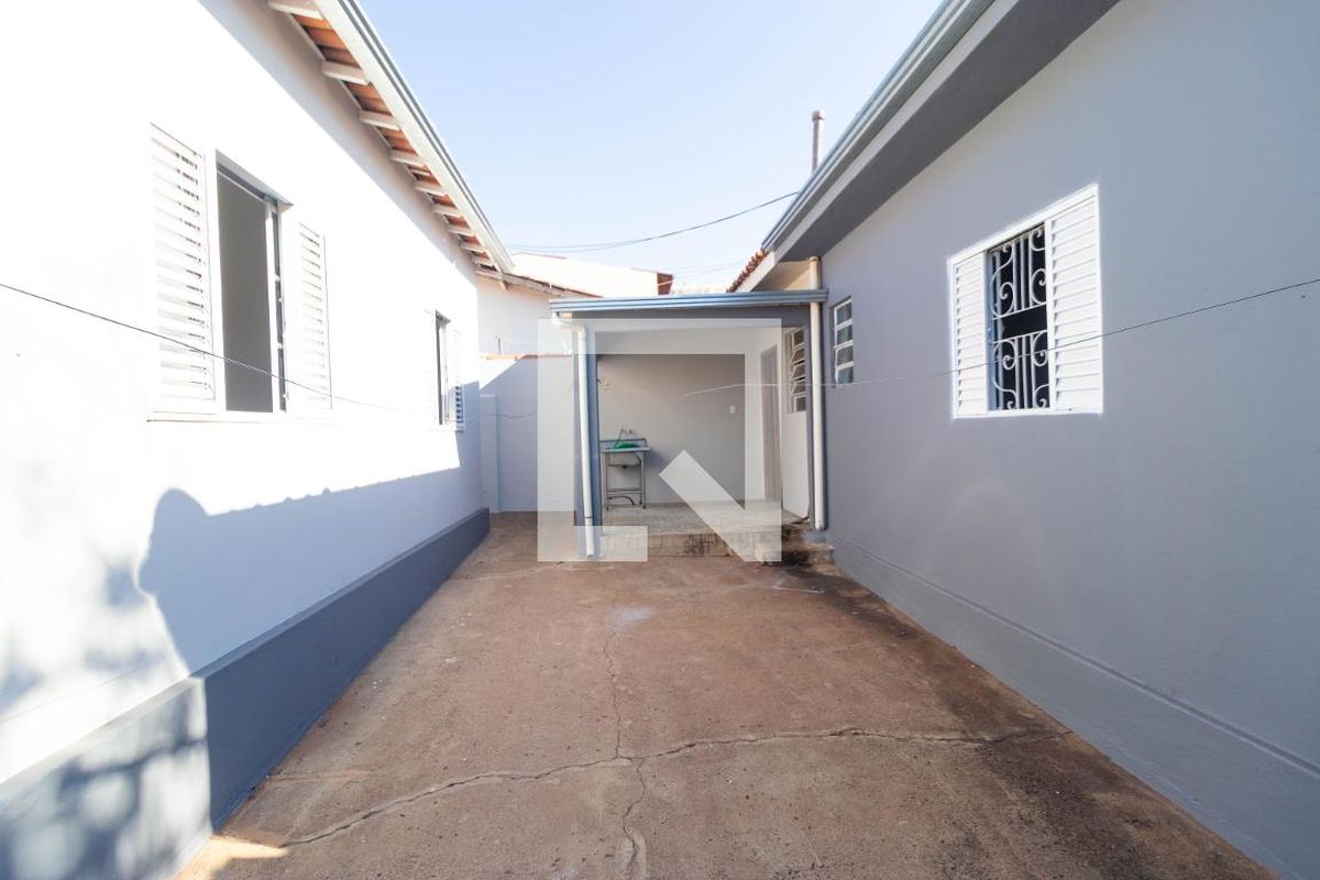 Casa à Venda - Guanabara, 3 Quartos,  90 m2 em , Campinas - sp | SoloBR