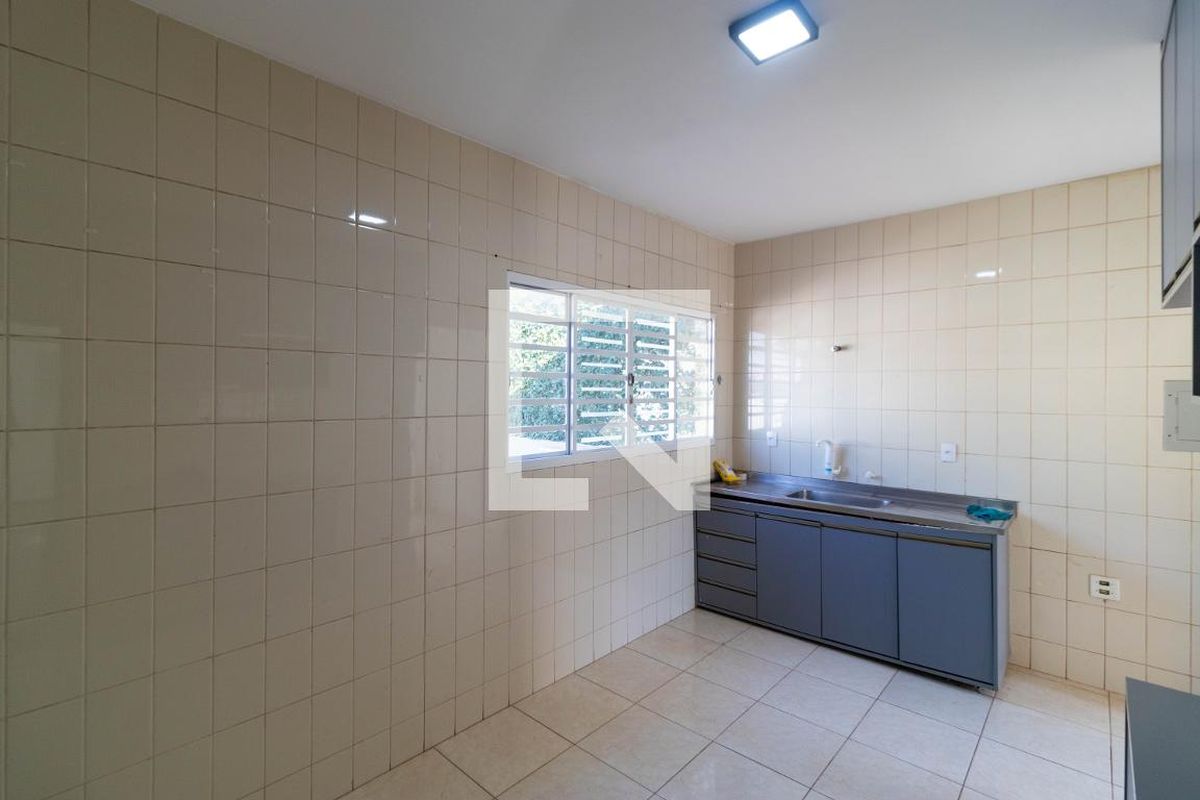 Casa à Venda - Guanabara, 3 Quartos,  90 m2 em , Campinas - sp | SoloBR