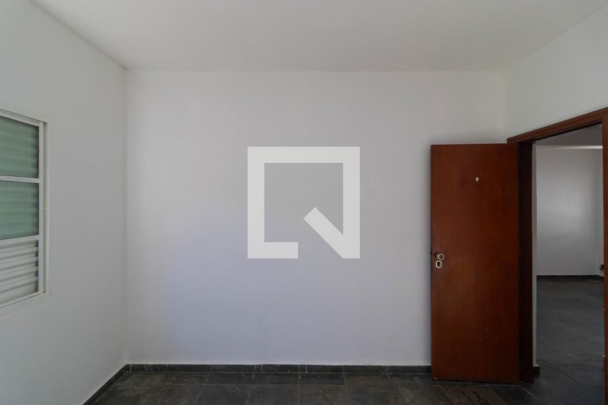 Casa à Venda - Guanabara, 3 Quartos,  90 m2 em , Campinas - sp | SoloBR