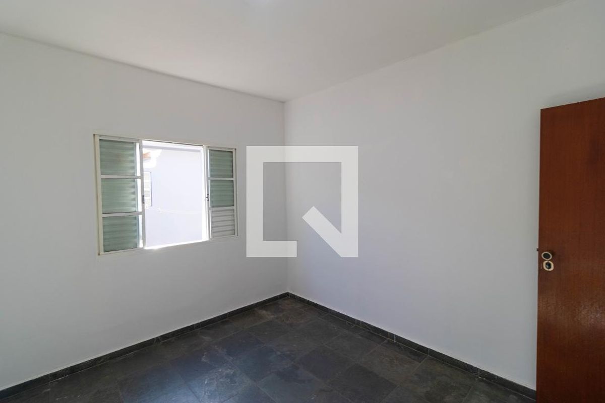 Casa à Venda - Guanabara, 3 Quartos,  90 m2 em , Campinas - sp | SoloBR