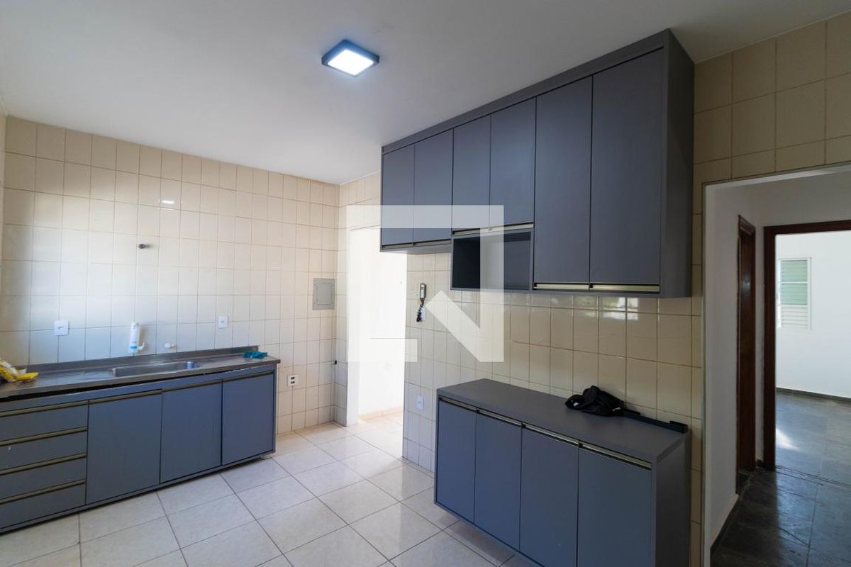 Casa à Venda - Guanabara, 3 Quartos,  90 m2 em , Campinas - sp | SoloBR