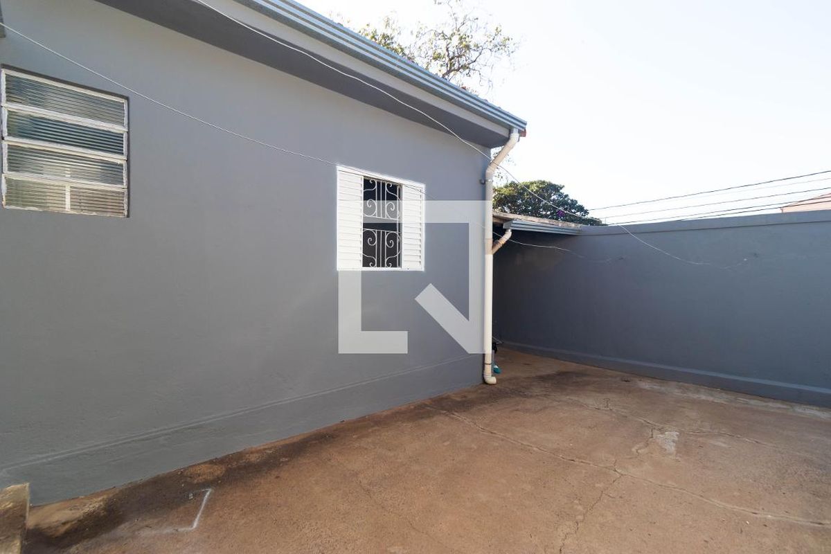 Casa à Venda - Guanabara, 3 Quartos,  90 m2 em , Campinas - sp | SoloBR