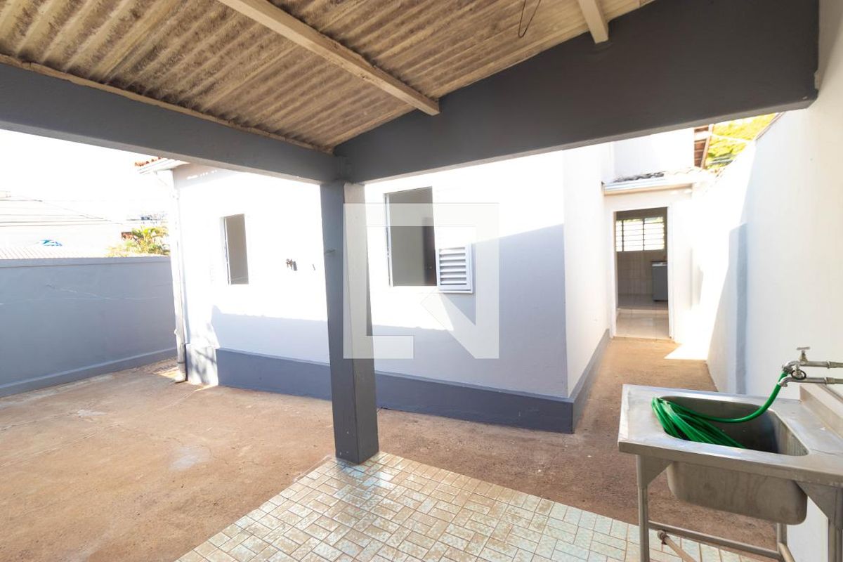 Casa à Venda - Guanabara, 3 Quartos,  90 m2 em , Campinas - sp | SoloBR