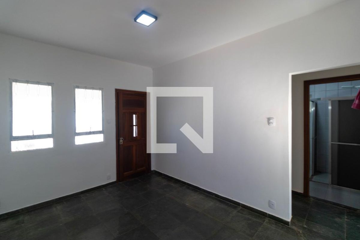Casa à Venda - Guanabara, 3 Quartos,  90 m2 em , Campinas - sp | SoloBR