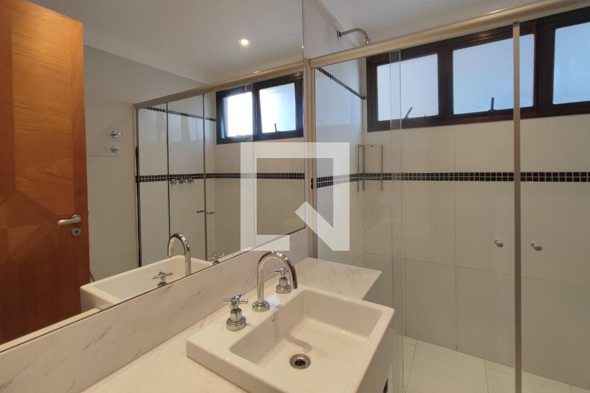 Apartamento à Venda - Cambuí, 1 Quarto,  72 m2 em , Campinas - sp | SoloBR