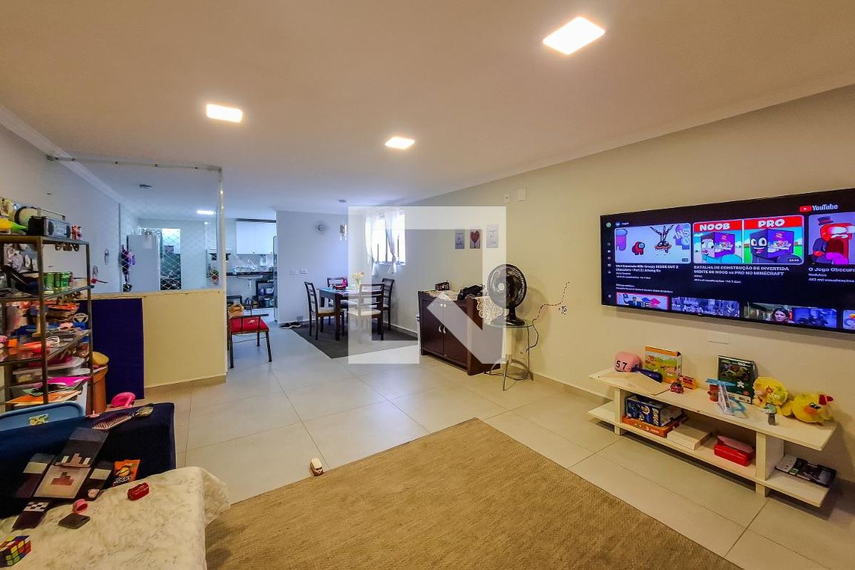 Casa, 3 quartos, 216 m² - Foto 1