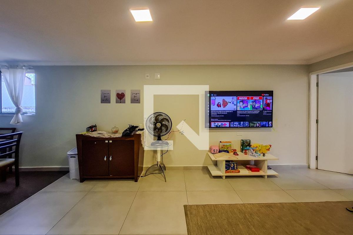 Casa, 3 quartos, 216 m² - Foto 2