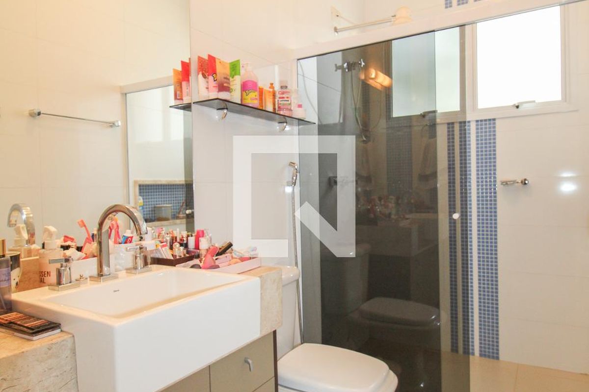 Casa à Venda - Nova Campinas, 4 Quartos,  416 m2 em , Campinas - sp | SoloBR