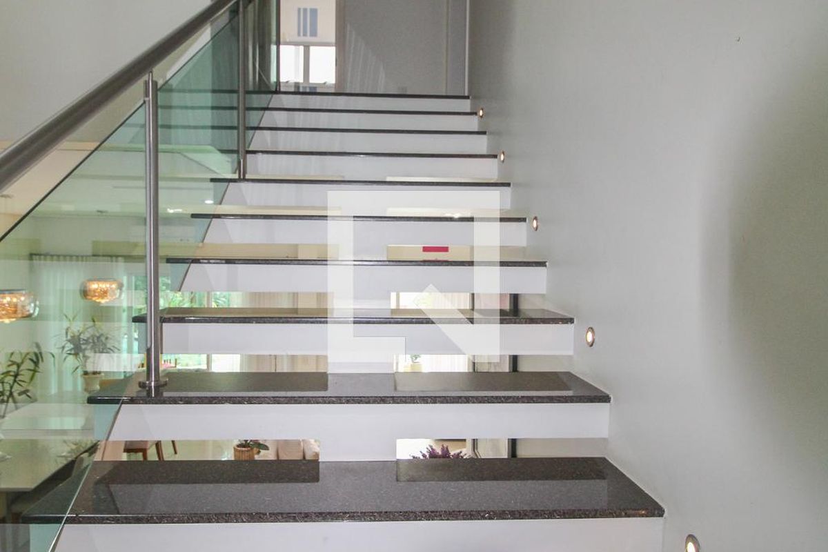 Casa à Venda - Nova Campinas, 4 Quartos,  416 m2 em , Campinas - sp | SoloBR