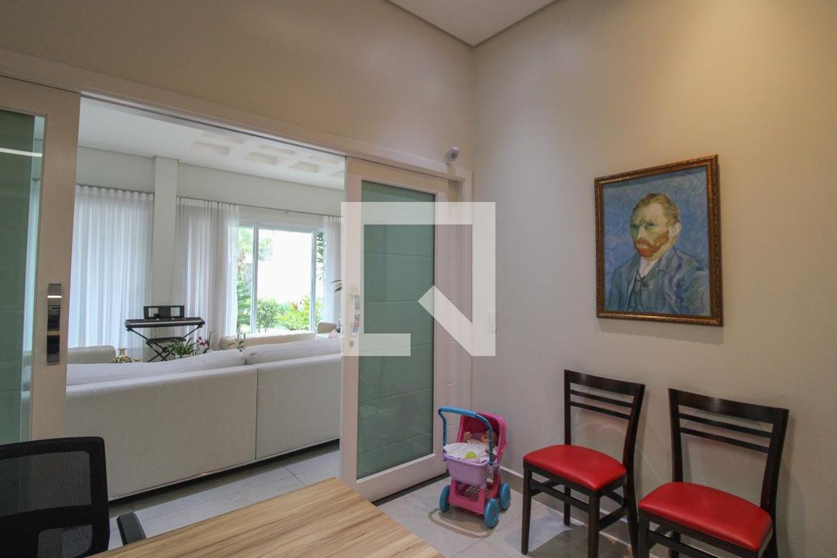 Casa à Venda - Nova Campinas, 4 Quartos,  416 m2 em , Campinas - sp | SoloBR