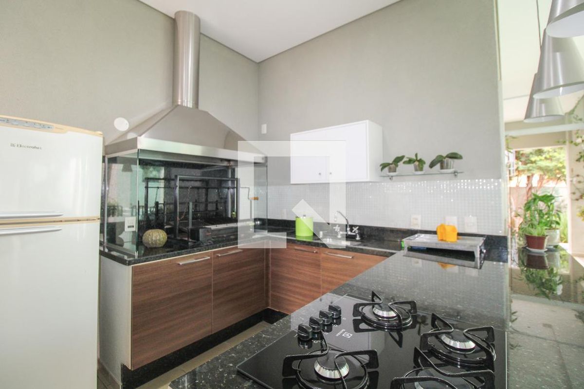 Casa à Venda - Nova Campinas, 4 Quartos,  416 m2 em , Campinas - sp | SoloBR