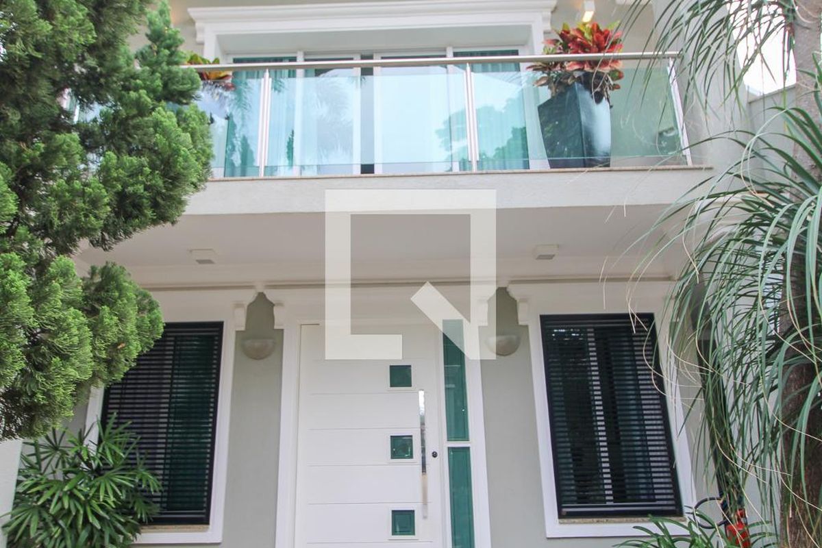 Casa à Venda - Nova Campinas, 4 Quartos,  416 m2 em , Campinas - sp | SoloBR