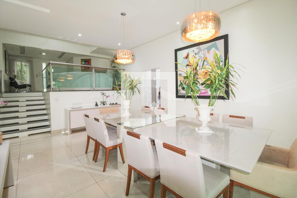 Casa à Venda - Nova Campinas, 4 Quartos,  416 m2 em , Campinas - sp | SoloBR