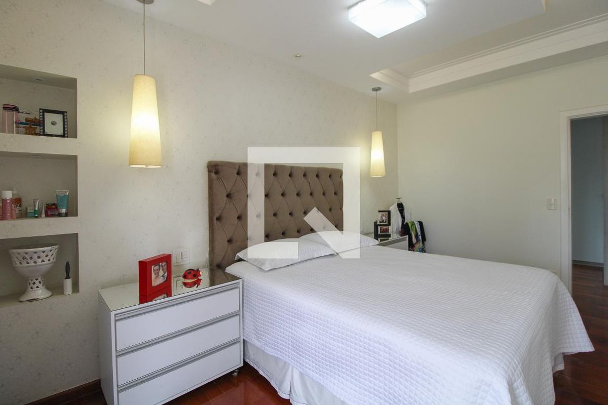 Casa à Venda - Nova Campinas, 4 Quartos,  416 m2 em , Campinas - sp | SoloBR