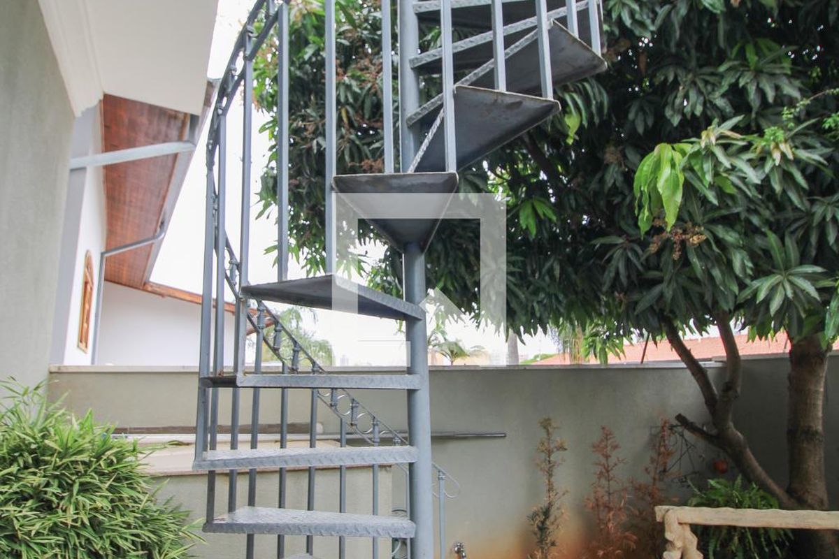 Casa à Venda - Nova Campinas, 4 Quartos,  416 m2 em , Campinas - sp | SoloBR