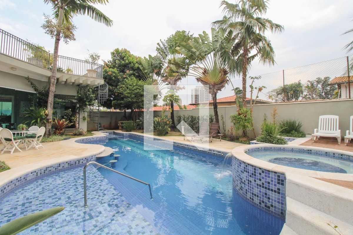Casa à Venda - Nova Campinas, 4 Quartos,  416 m2 em , Campinas - sp | SoloBR