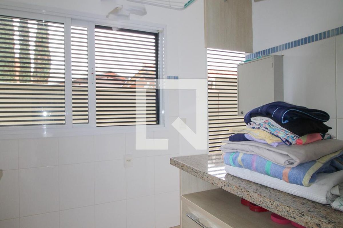 Casa à Venda - Nova Campinas, 4 Quartos,  416 m2 em , Campinas - sp | SoloBR