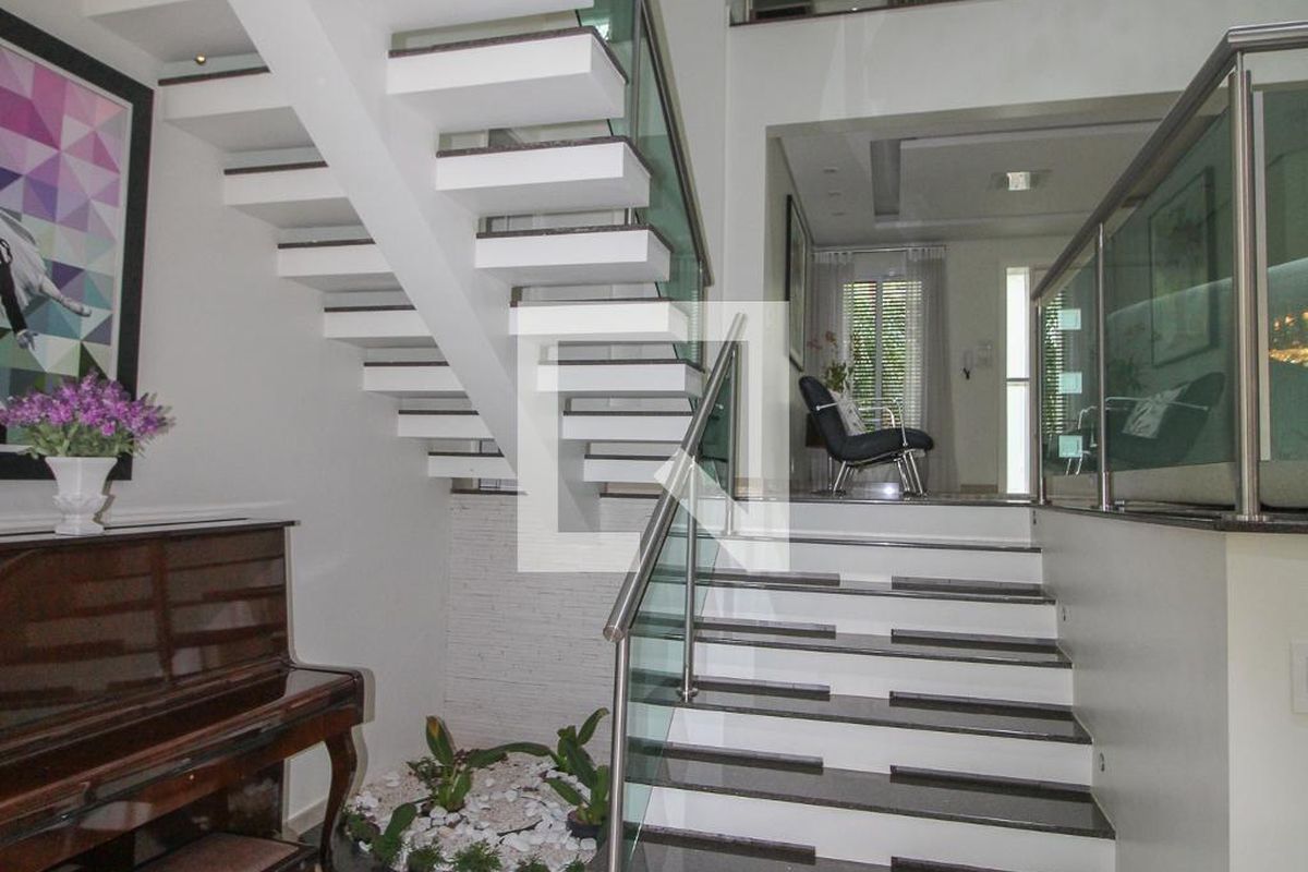 Casa à Venda - Nova Campinas, 4 Quartos,  416 m2 em , Campinas - sp | SoloBR