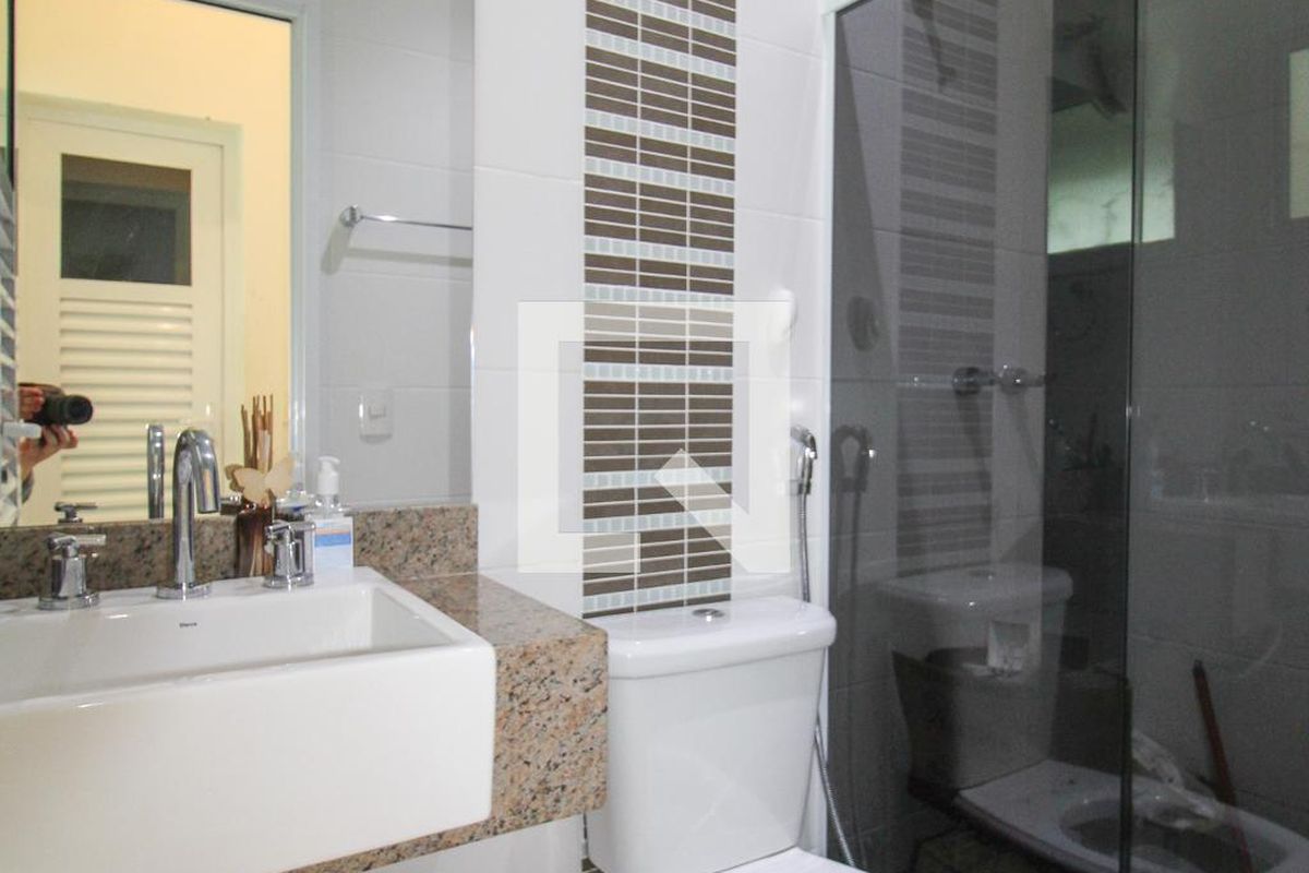 Casa à Venda - Nova Campinas, 4 Quartos,  416 m2 em , Campinas - sp | SoloBR