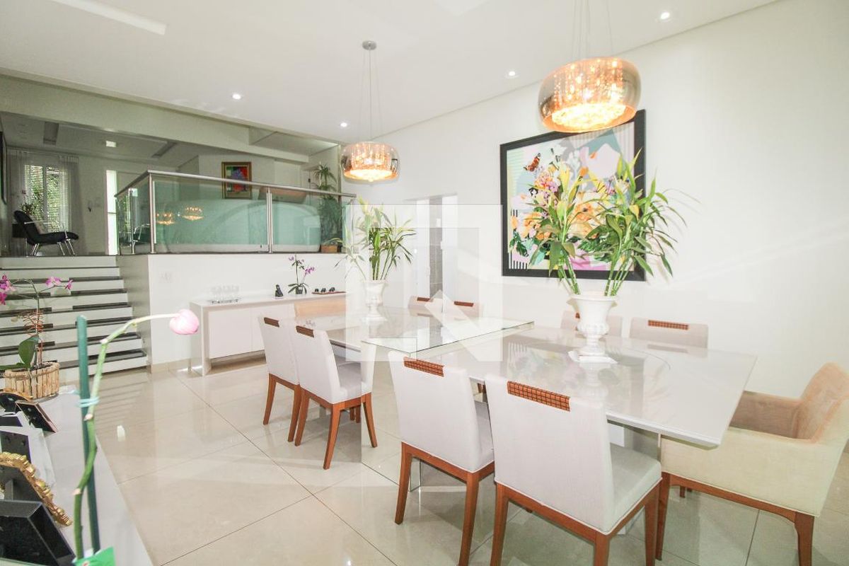 Casa à Venda - Nova Campinas, 4 Quartos,  416 m2 em , Campinas - sp | SoloBR