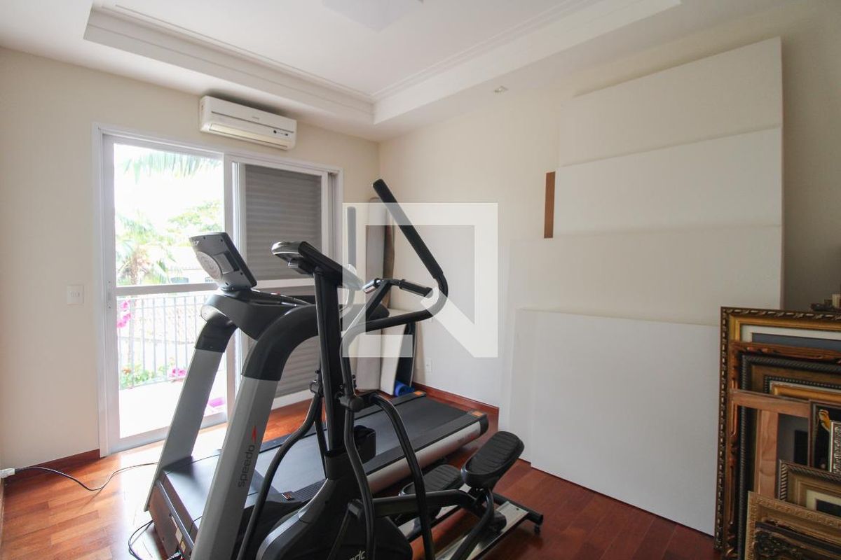 Casa à Venda - Nova Campinas, 4 Quartos,  416 m2 em , Campinas - sp | SoloBR