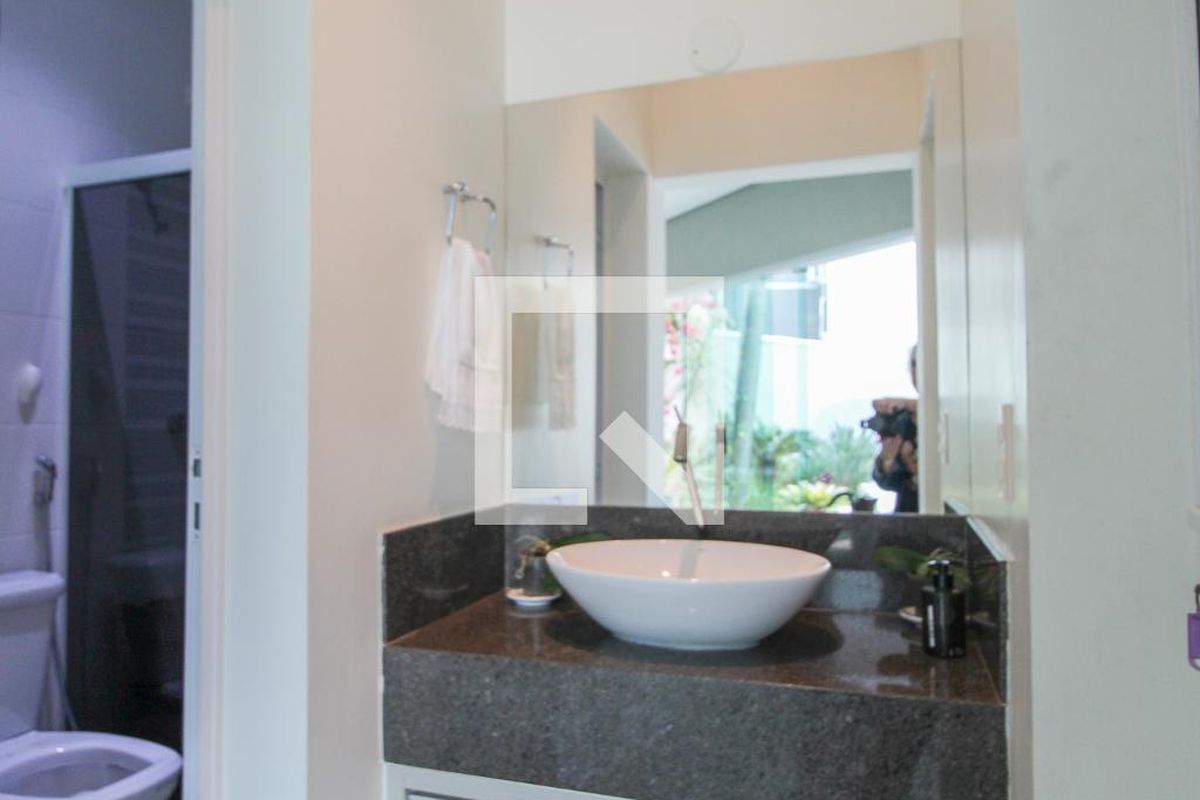 Casa à Venda - Nova Campinas, 4 Quartos,  416 m2 em , Campinas - sp | SoloBR