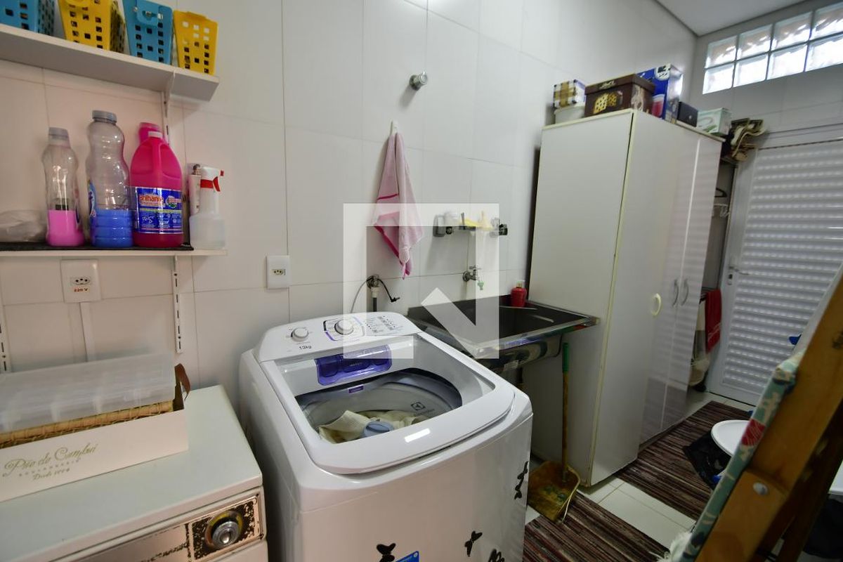 Casa à Venda - Mansões Santo Antônio, 3 Quartos,  459 m2 em , Campinas - sp | SoloBR