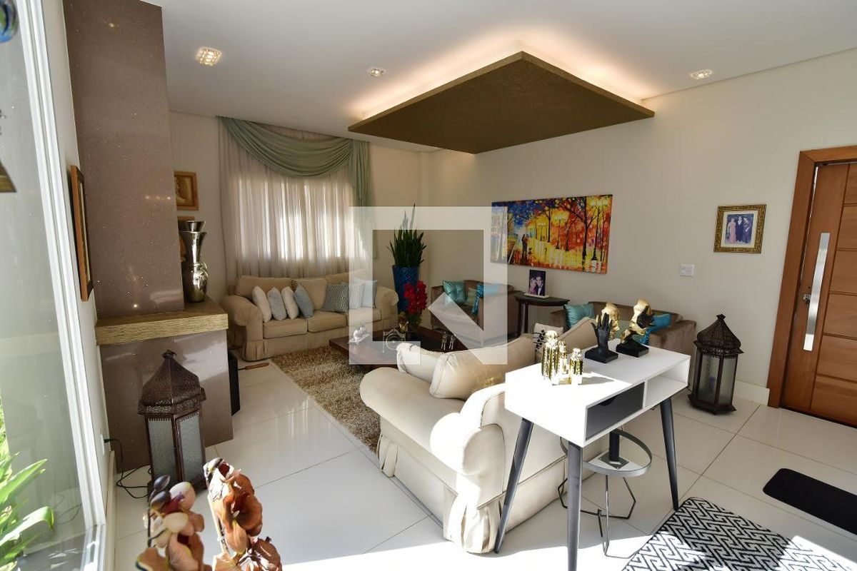 Casa à Venda - Mansões Santo Antônio, 3 Quartos,  459 m2 em , Campinas - sp | SoloBR