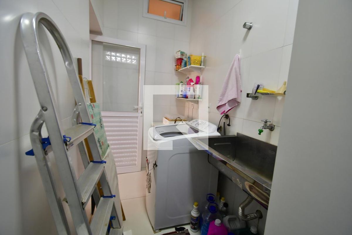 Casa à Venda - Mansões Santo Antônio, 3 Quartos,  459 m2 em , Campinas - sp | SoloBR