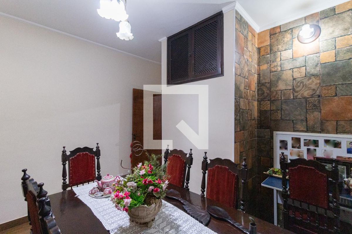 Casa, 3 quartos, 215 m² - Foto 16